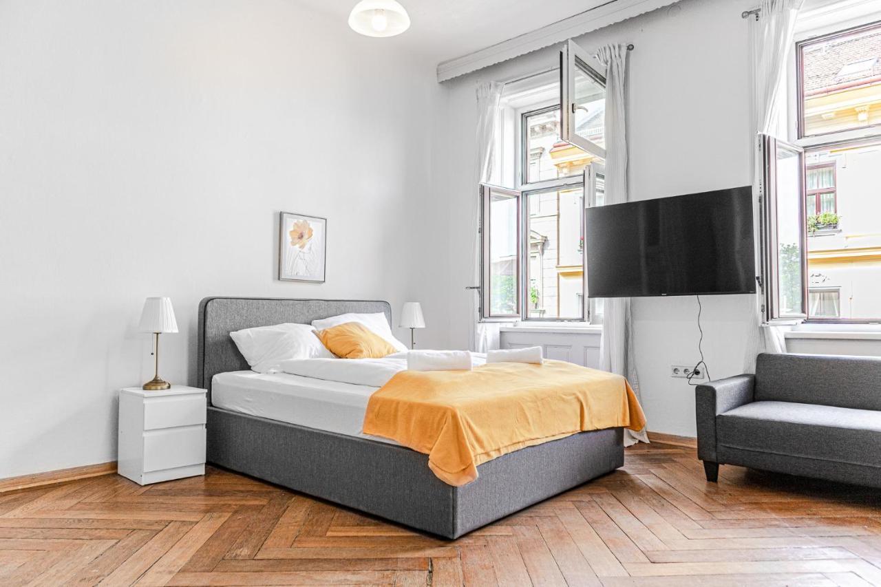 4 Great Apartment Akh - Ideal For Groups Of 19 Wien Eksteriør bilde
